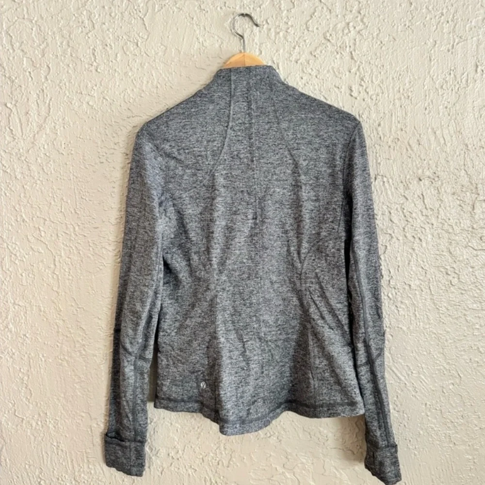 ⭐️ Lululemon Gray Zip-Up Jacket